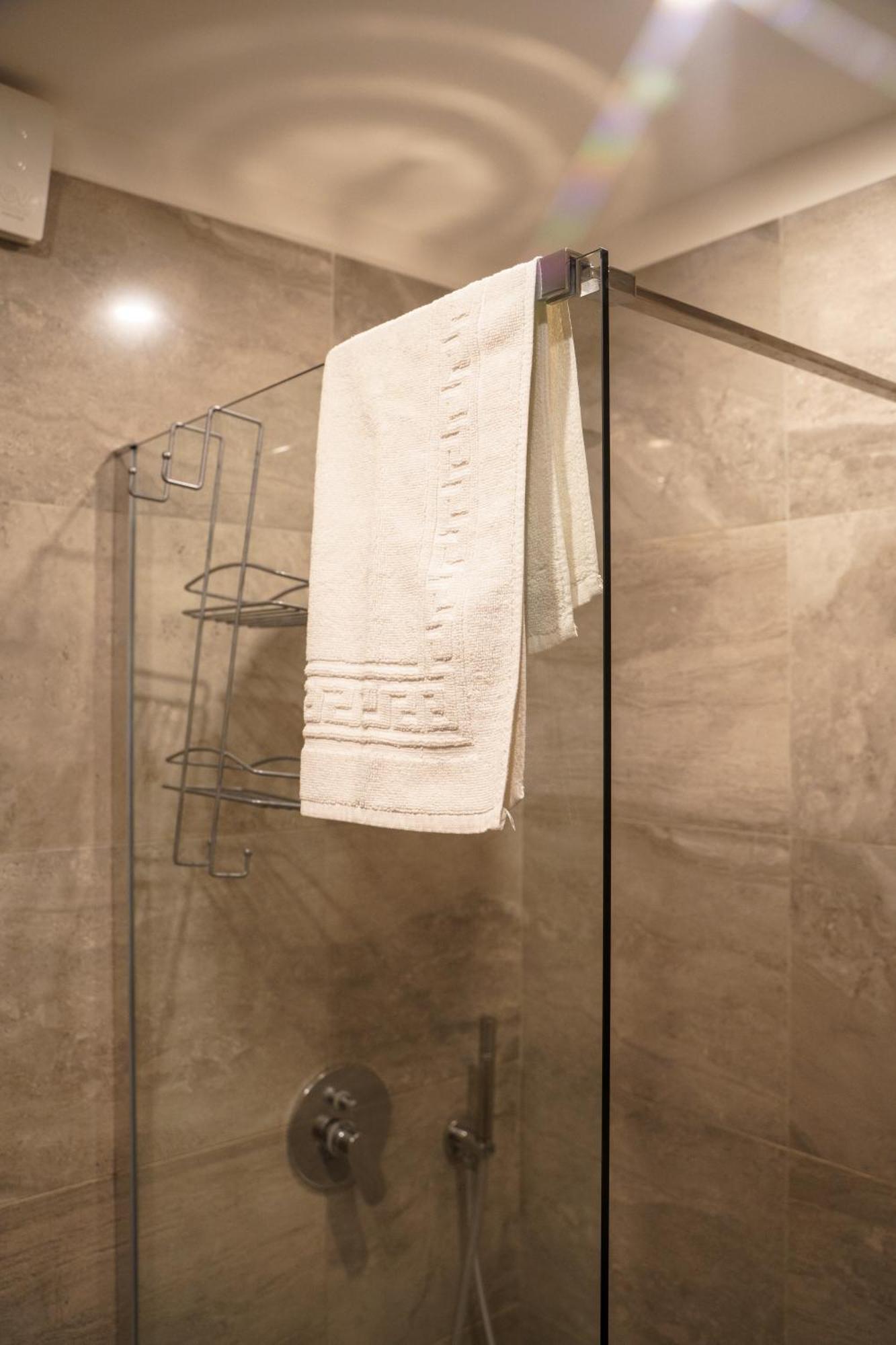 Chiatamone Relais Apartment Naples Exterior photo