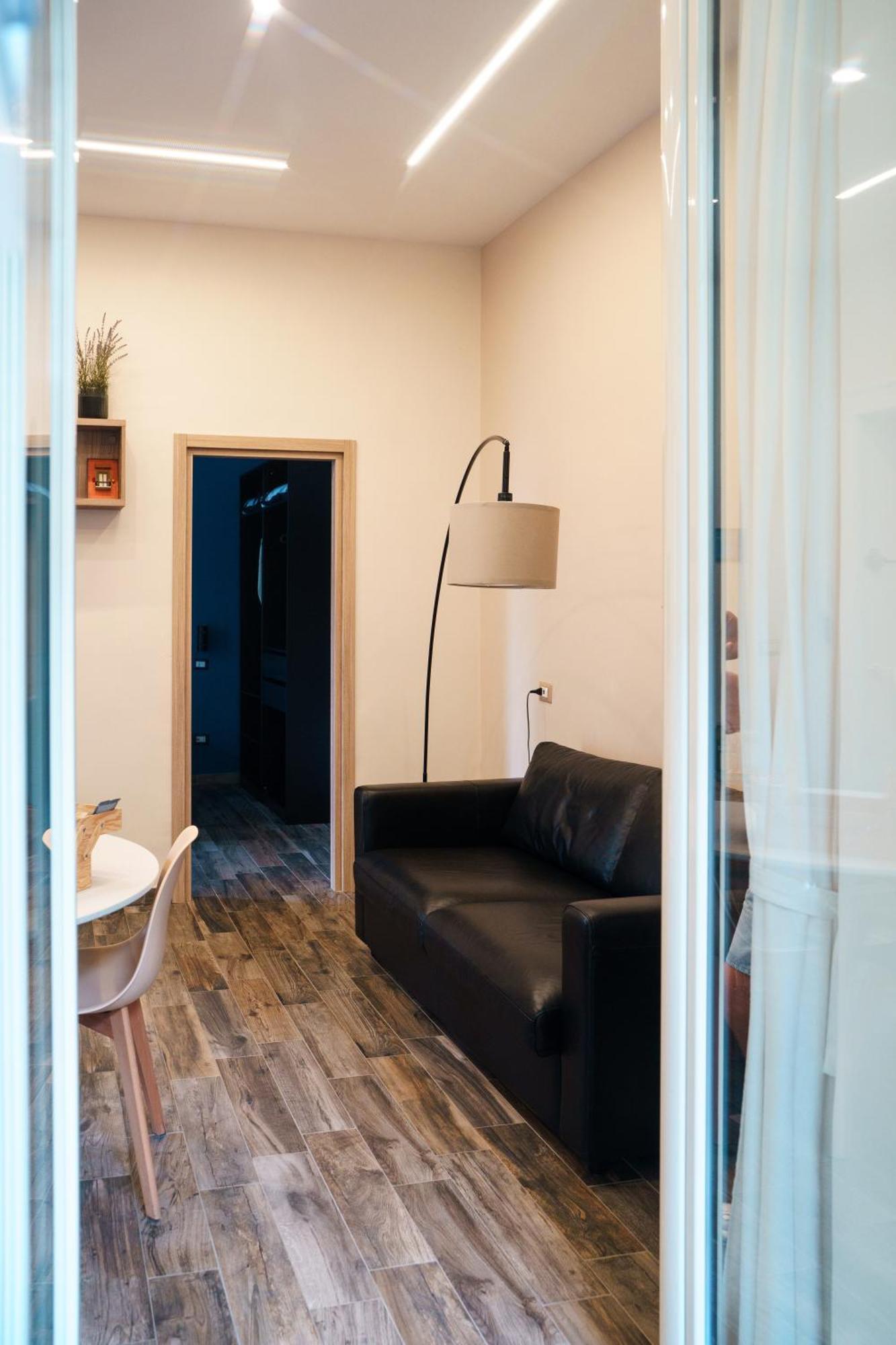 Chiatamone Relais Apartment Naples Exterior photo
